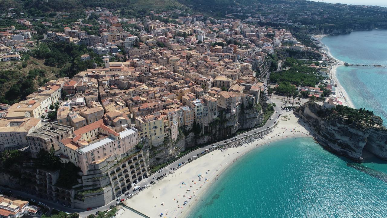 A Casa Di Alessandro Tropea Exterior foto